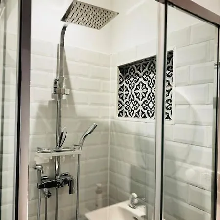 Appartement Le Vert Et Marbre Climatise 2 Chambres *